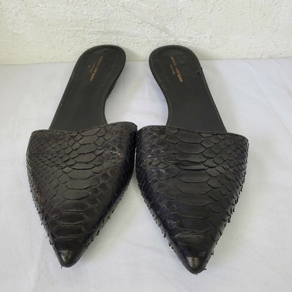 NARCISO RODRIGUEZ Mules Womens Size 7 US Snake Leather Pointy Toee Flat Shoes - Picture 2 of 12